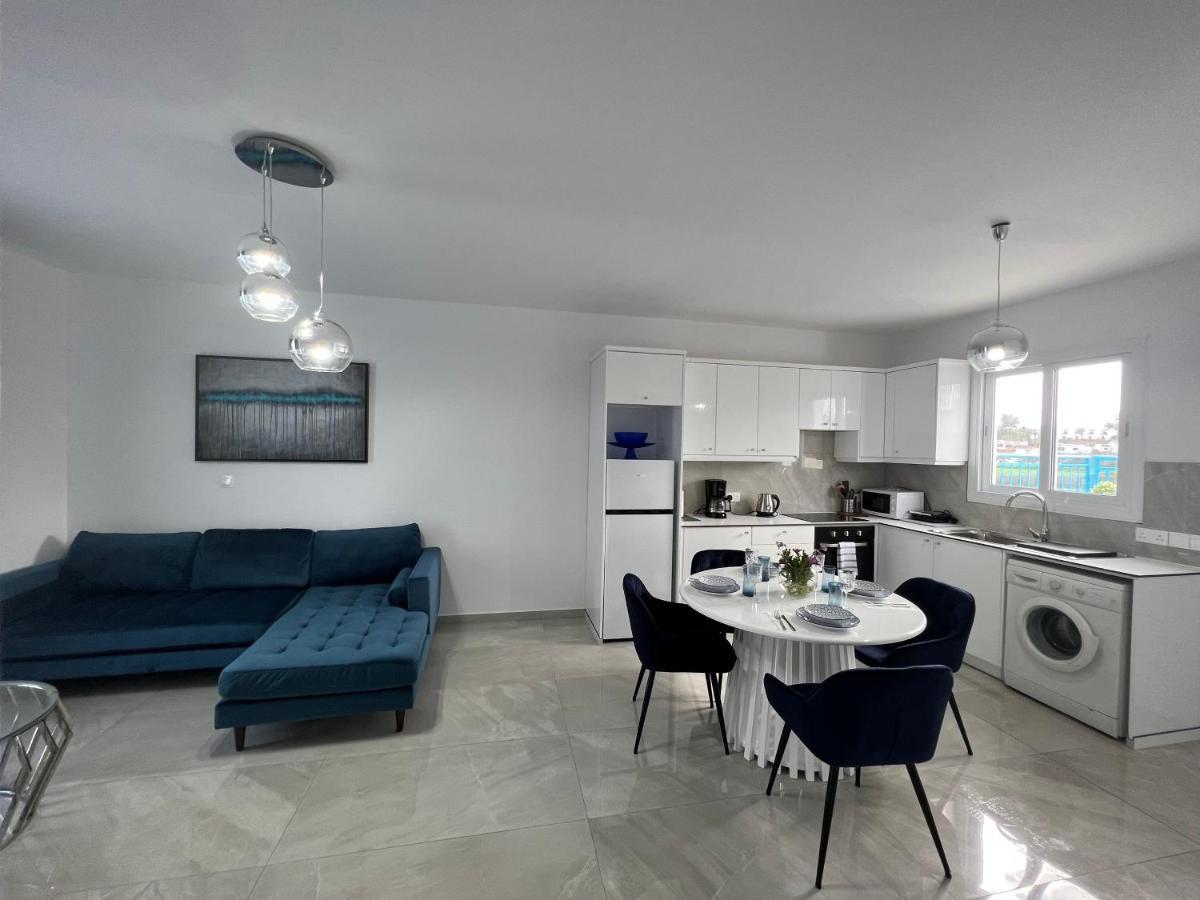 Blue Latsi Apartment Exterior photo