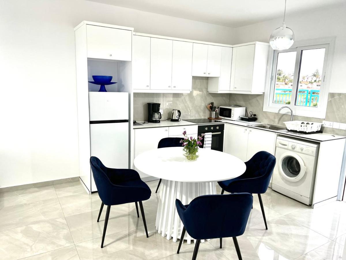 Blue Latsi Apartment Exterior photo